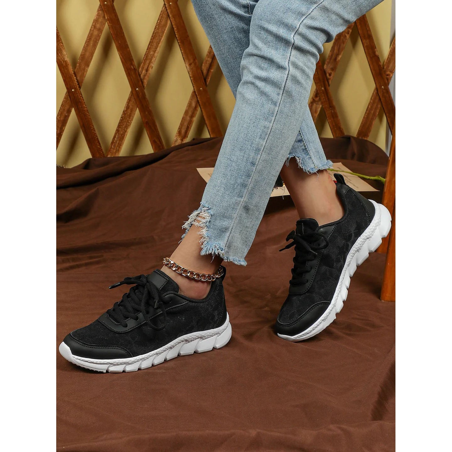 Women's Luxurious Orthopedic Sneakers